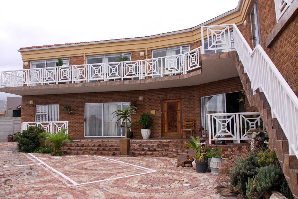 Blougans B&B Gansbaai Bagian luar foto